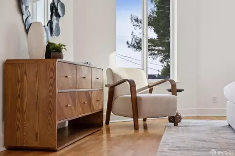 Bedroom - 2473 Diamond St, San Francisco, CA 94131 photo 2 of 10