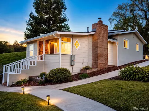 11 Recreation Dr, La Honda, CA 94020