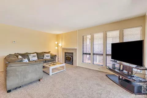 2415 Starlight Ln #155, Antioch, CA 94509