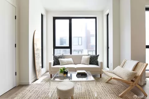 395 6th St #214, San Francisco, CA 94107