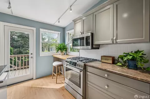 Kitchen - 437 Staples Ave, San Francisco, CA 94112 photo 6 of 6