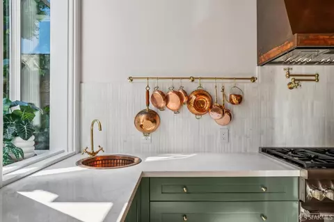 Kitchen - 1338 Masonic Ave, San Francisco, CA 94117 photo 8 of 11