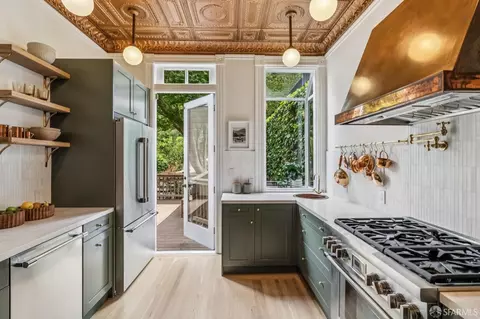Kitchen - 1338 Masonic Ave, San Francisco, CA 94117 photo 6 of 11