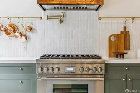 Kitchen - 1338 Masonic Ave, San Francisco, CA 94117 photo 10 of 11