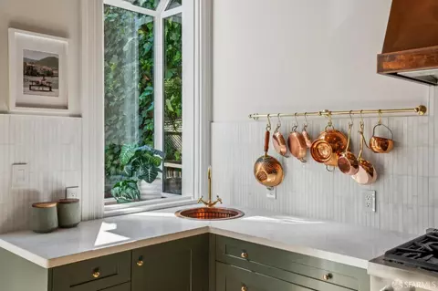 Kitchen - 1338 Masonic Ave, San Francisco, CA 94117 photo 7 of 11