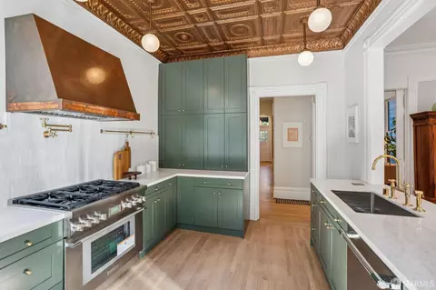 Kitchen - 1338 Masonic Ave, San Francisco, CA 94117 photo 11 of 11