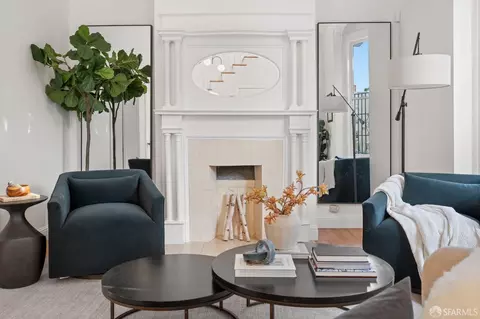 Living - 685 Capp St, San Francisco, CA 94110 photo 1 of 4