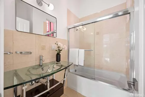 Bath - 685 Capp St, San Francisco, CA 94110 photo 1 of 4