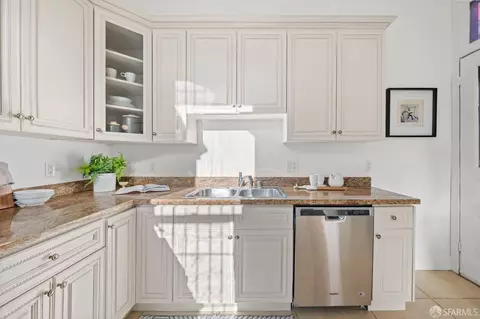 Kitchen - 685 Capp St, San Francisco, CA 94110 photo 5 of 5