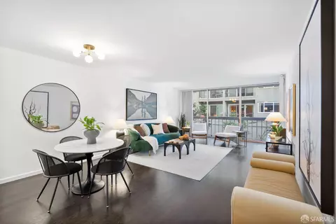 2200 Sacramento St #205, San Francisco, CA 94115