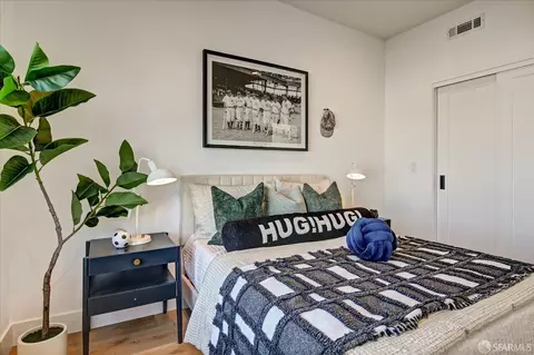 Bedroom - 1719 33rd Ave, San Francisco, CA 94122 photo 12 of 15