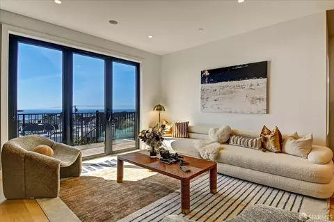 Living - 1719 33rd Ave, San Francisco, CA 94122 photo 2 of 4