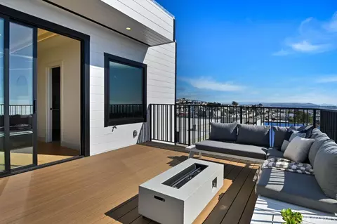 Exterior - 1719 33rd Ave, San Francisco, CA 94122 photo 4 of 11