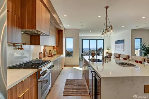 Kitchen - 1719 33rd Ave, San Francisco, CA 94122 photo 2 of 8