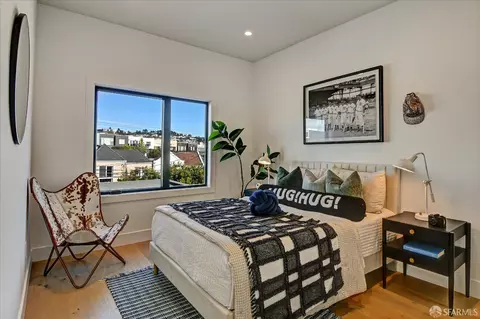 Bedroom - 1719 33rd Ave, San Francisco, CA 94122 photo 10 of 15