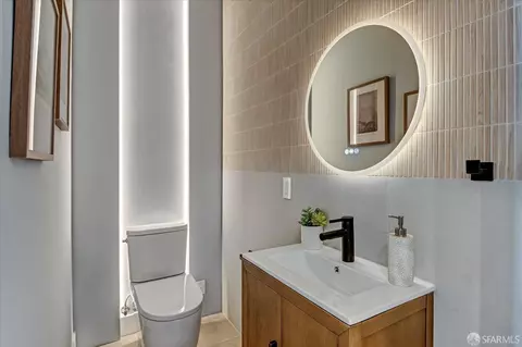 Bath - 1719 33rd Ave, San Francisco, CA 94122 photo 1 of 10