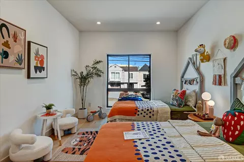 Bedroom - 1719 33rd Ave, San Francisco, CA 94122 photo 6 of 15
