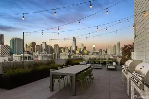 988 Harrison St #704, San Francisco, CA 94107