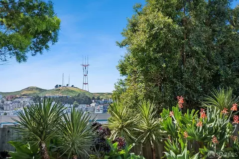 442 Collingwood St #A, San Francisco, CA 94114