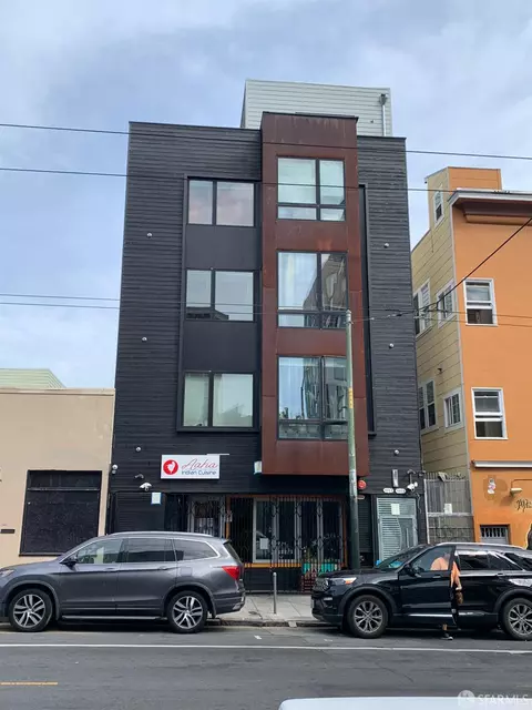3312 17th St, San Francisco, CA 94110