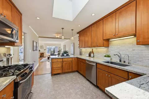 Kitchen - 3626 Ulloa St, San Francisco, CA 94116 photo 3 of 6