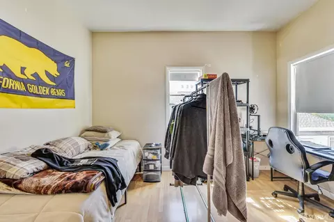 Bedroom - 2811 Telegraph Ave, Berkeley, CA 94705 photo 12 of 14