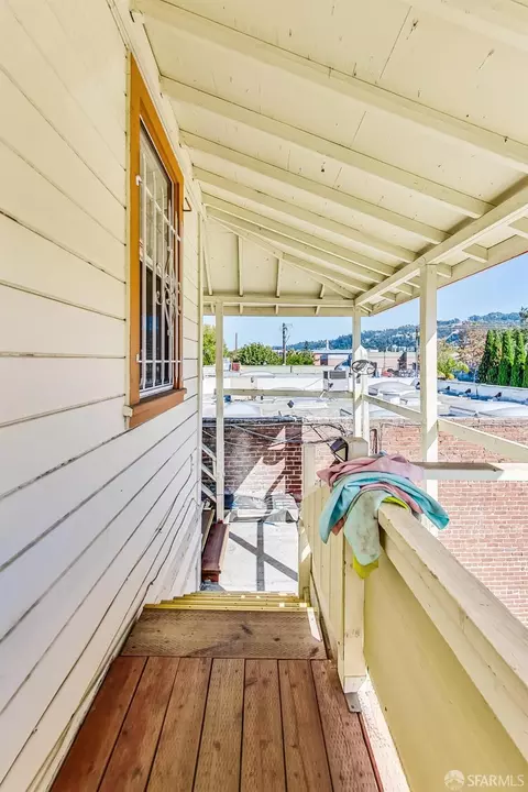 Exterior - 2811 Telegraph Ave, Berkeley, CA 94705 photo 3 of 6