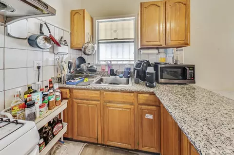 Kitchen - 2811 Telegraph Ave, Berkeley, CA 94705 photo 15 of 16