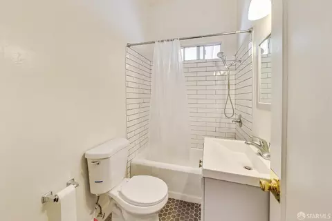 Bath - 2811 Telegraph Ave, Berkeley, CA 94705 photo 5 of 6