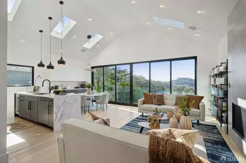 39 Christopher Dr, San Francisco, CA 94131