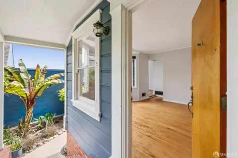 Entry Way - 3623 22nd St, San Francisco, CA 94114 photo 1 of 3