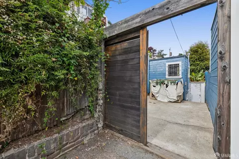 Exterior - 3623 22nd St, San Francisco, CA 94114 photo 6 of 8