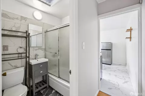 Bath - 3623 22nd St, San Francisco, CA 94114 photo 1 of 2