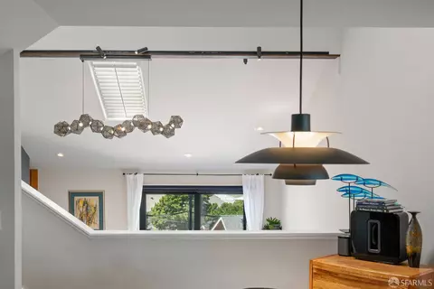 117 Lake St, Brisbane, CA 94005