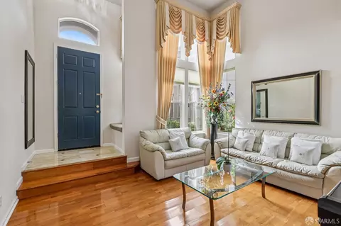Entry Way - 356 View Point Ct, Pacifica, CA 94044 photo 1 of 2