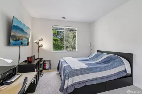 Bedroom - 356 View Point Ct, Pacifica, CA 94044 photo 2 of 7