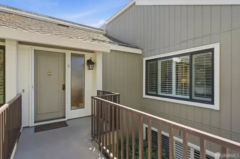 3136 Rossmoor Pkwy #5, Walnut Creek, CA 94595
