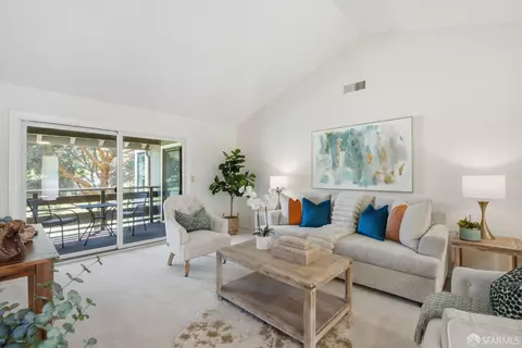 3136 Rossmoor Pkwy #5, Walnut Creek, CA 94595