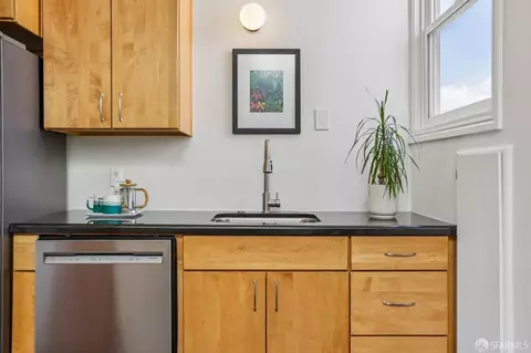 Kitchen - 3055 25th St, San Francisco, CA 94110 photo 2 of 4