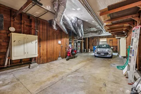 Exterior - 3055 25th St, San Francisco, CA 94110 photo 3 of 5
