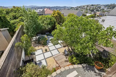 1479 Newcomb Ave, San Francisco, CA 94124