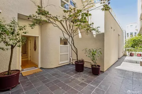 2139 Green St #B, San Francisco, CA 94123