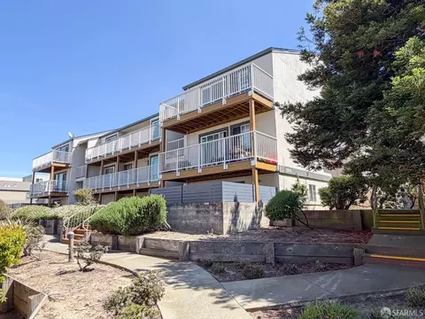 1004 San Antonio Cir #309, Daly City, CA 94014
