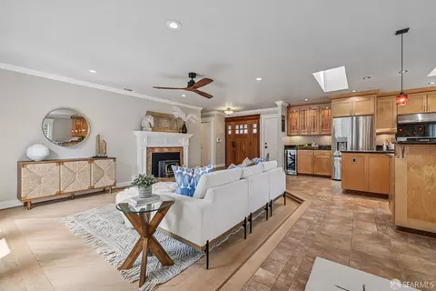 878 Palisade Dr, Martinez, CA 94553