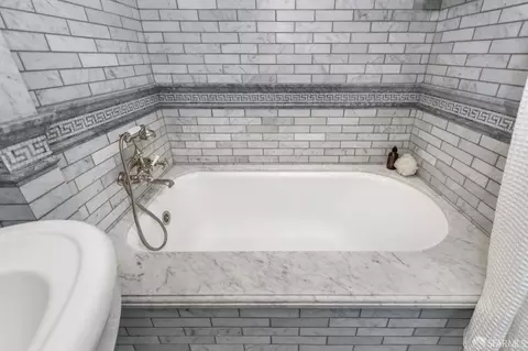 Bath - 2830 Buchanan St, San Francisco, CA 94123 photo 5 of 10