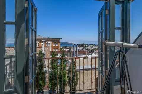 View/Area - 2830 Buchanan St, San Francisco, CA 94123 photo 4 of 7