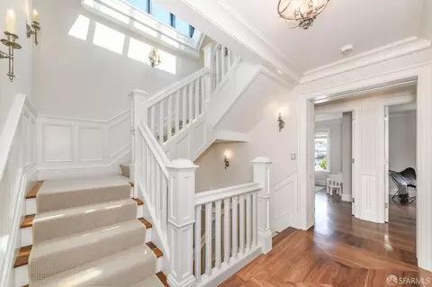 Entry Way - 2830 Buchanan St, San Francisco, CA 94123 photo 3 of 6