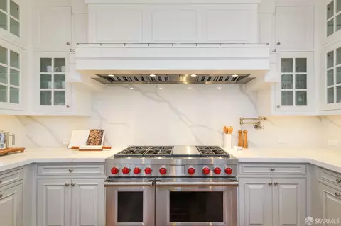 Kitchen - 2830 Buchanan St, San Francisco, CA 94123 photo 4 of 5