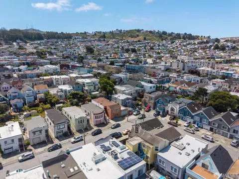 View/Area - 2273 Cayuga Ave, San Francisco, CA 94112 photo 2 of 3