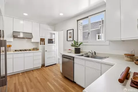 Kitchen - 2273 Cayuga Ave, San Francisco, CA 94112 photo 1 of 5